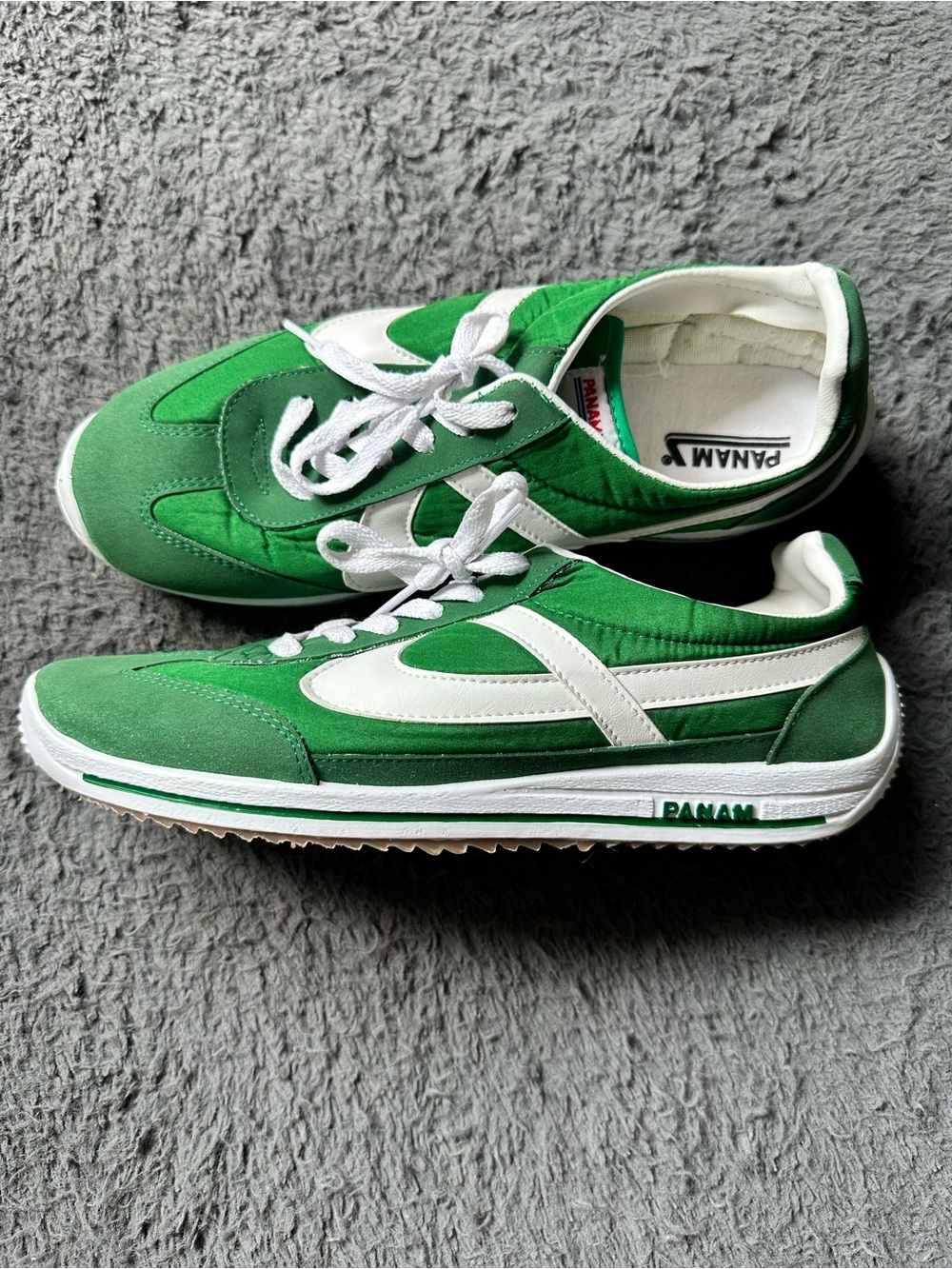 Panam 084 retro low-top sneakers green and white men’s 10/women’s 11.5